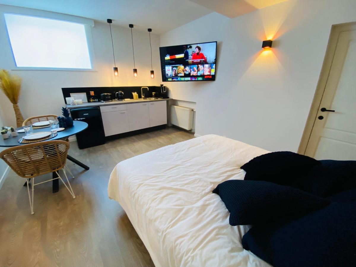 Quinze Suites Et Wellness De Luxe Ciney Buitenkant foto